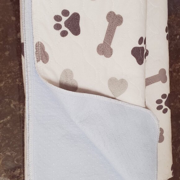 2 Washable/Reusable Pet Pads - Picture 1 of 4